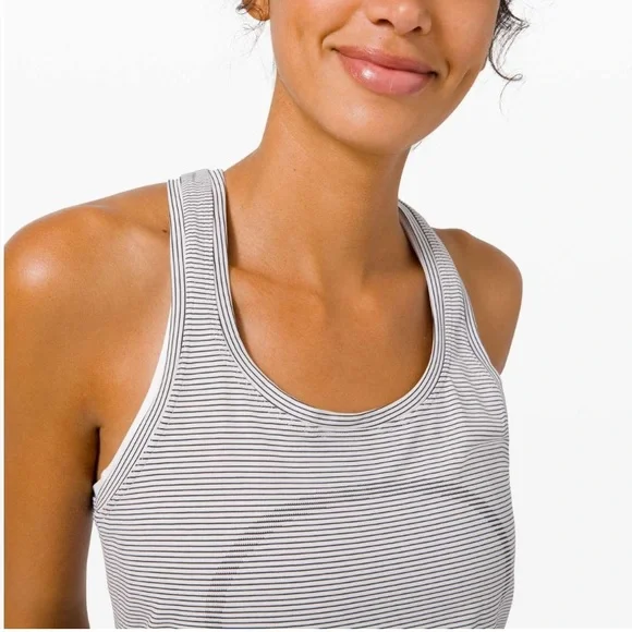 Lululemon Swiftly Racerback 2.0 - Picture 4 of 10